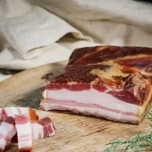 GAZDOVSKA SLANINA 0,5KG (voľne balená,vážená)